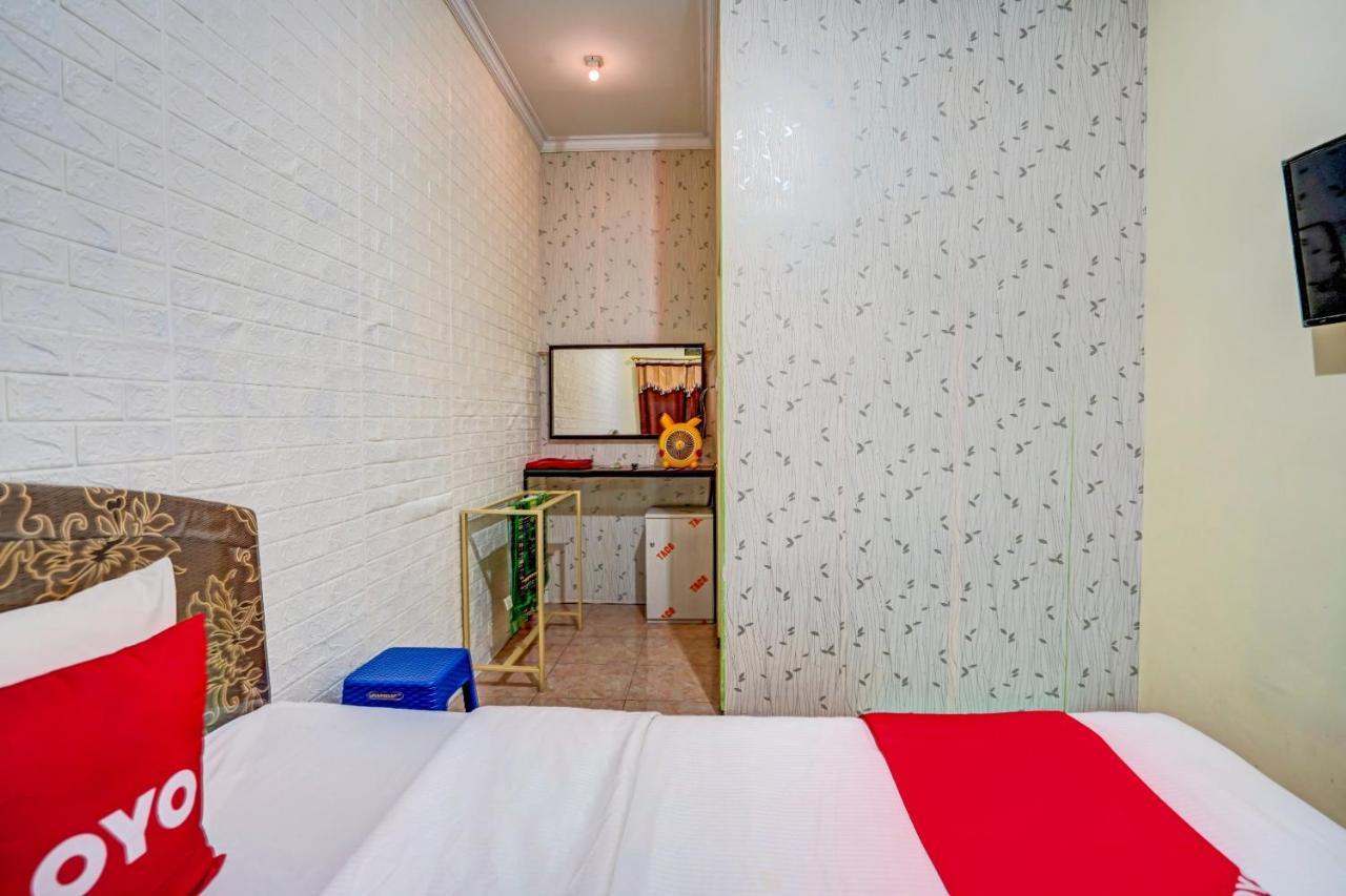 Super Oyo 90642 Lancar Homestay Syariah Tlekung Exterior foto